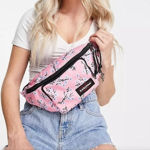 Eastpak Page Fanny Pack Floral Pattern Pink NWT
